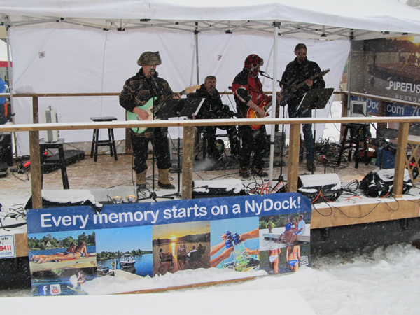 Band playing on NyDock